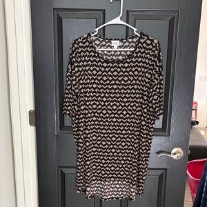 LuLaRoe Black and Tan Zigzag Tunic